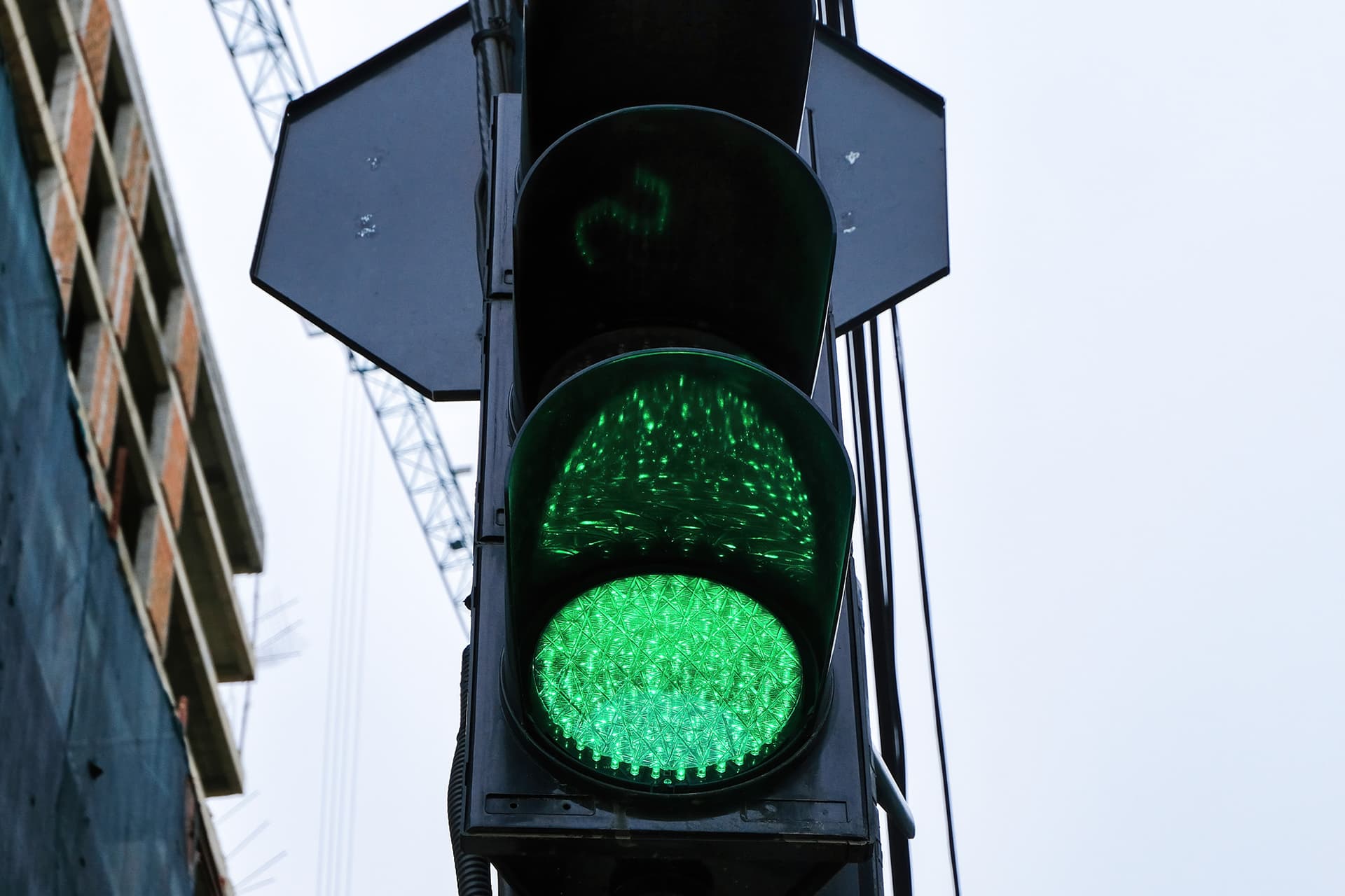 How Traffic Light Standards Are Changing in Ukraine: Richer Green, New Design and Harmonization with Europe How Traffic Light Standards Are Changing in Ukraine: Richer Green, New Design and Harmonization with Europe