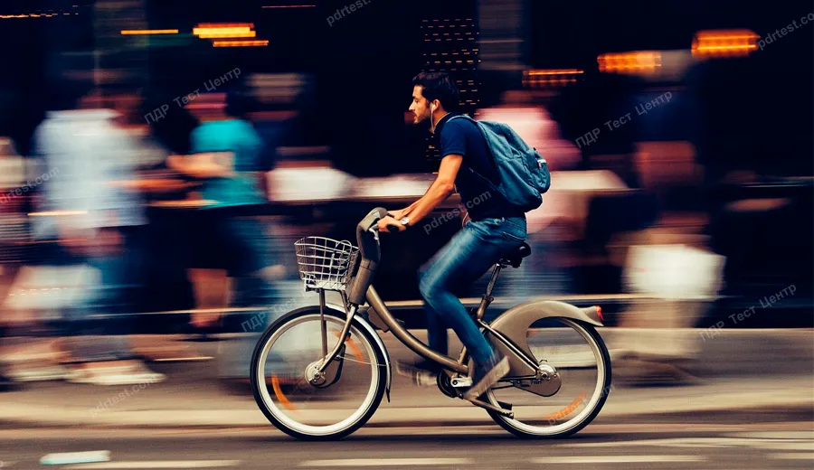 Чи зобов’язані водії бути особливо уважними до велосипедистів?